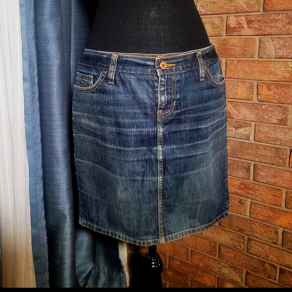 GAP Dresses & Skirts - Y2K GAP 1969 Limited Edition Distressed Wash Denim Mini Skirt - Size 10